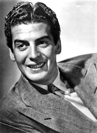 Victor Mature height profile photo