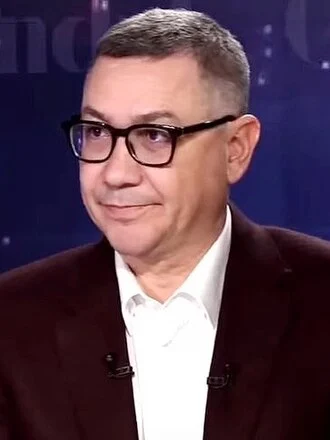 Victor Ponta height profile photo