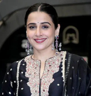 Vidya Balan height profile photo