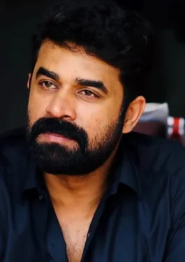 Vijay Babu (actor, born 1976) height profile photo
