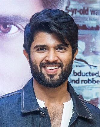 Vijay Deverakonda height profile photo