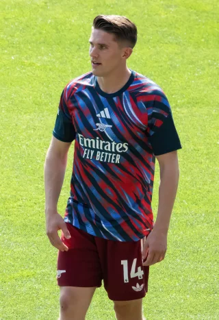 Viktor Gyökeres height profile photo