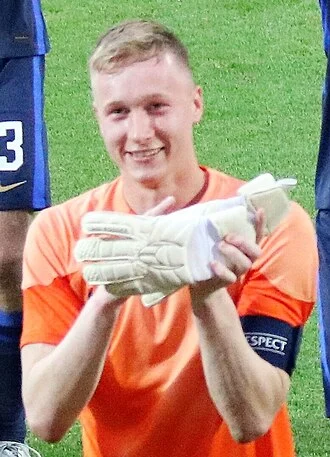 Viljami Sinisalo height profile photo