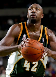 Vin Baker height profile photo