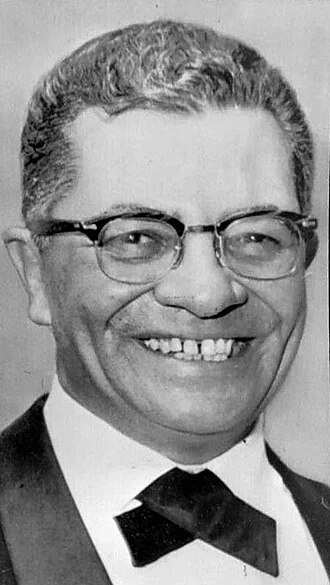 Vince Lombardi height profile photo