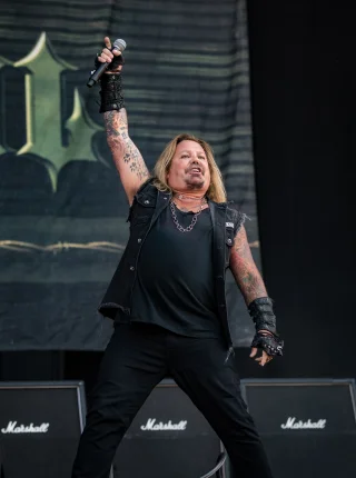 Vince Neil height profile photo