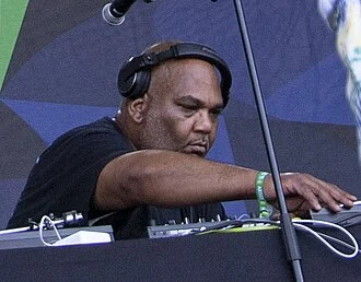 Vincent Mason height profile photo