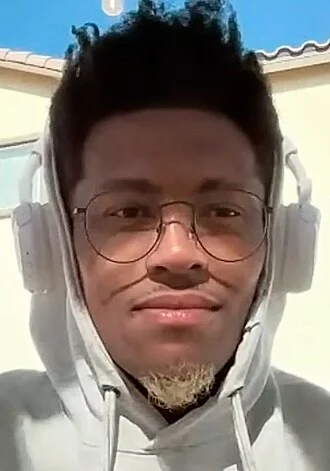 Vinicius Oliveira height profile photo