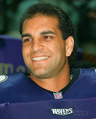 Vinny Testaverde height profile photo