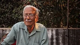 Vinod Kumar Shukla height profile photo