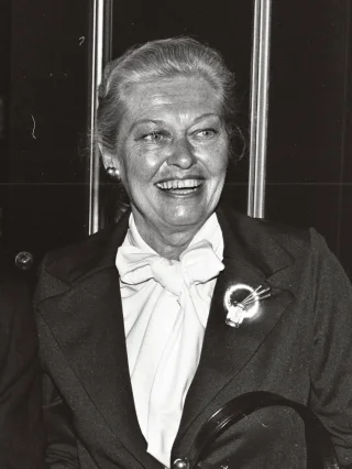 Virginia Christine height profile photo