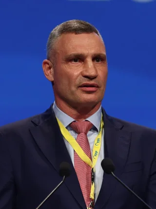 Vitali Klitschko height profile photo