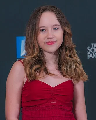 Vivien Lyra Blair height profile photo