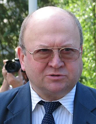 Vladimír Remek height profile photo