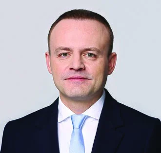 Vladislav Davankov height profile photo
