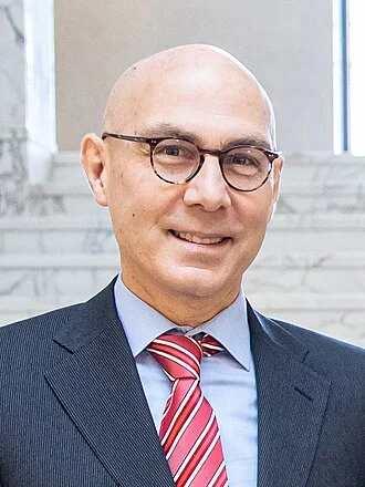 Volker Türk height profile photo