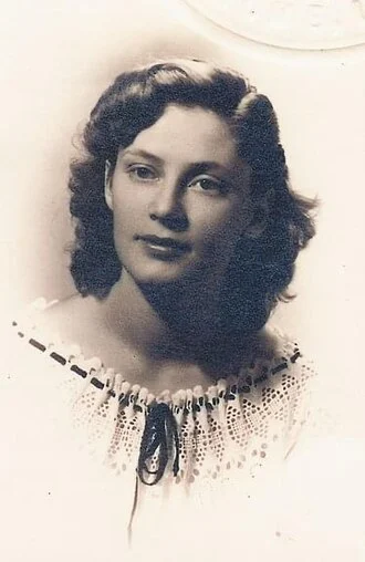 Walkiria Terradura height profile photo