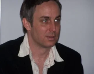 Wallace Langham height profile photo