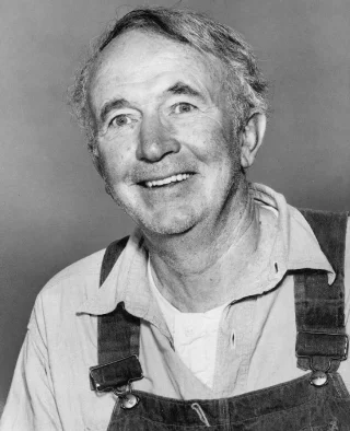 Walter Brennan height profile photo