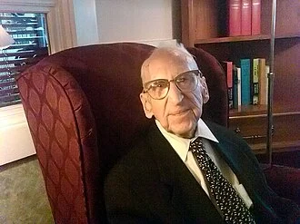 Walter Breuning height profile photo
