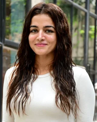 Wamiqa Gabbi height profile photo