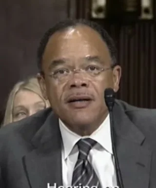 Waverly D. Crenshaw Jr. height profile photo