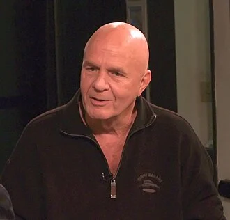 Wayne Dyer height profile photo
