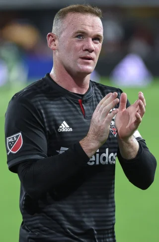 Wayne Rooney height profile photo