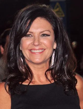Wendy Crewson height profile photo