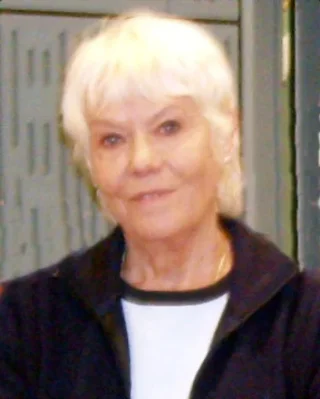 Wendy Richard height profile photo