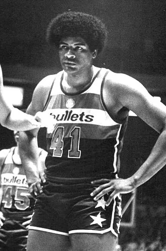Wes Unseld height profile photo