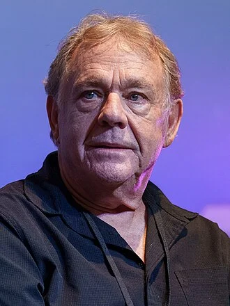 Wesley Eure height profile photo