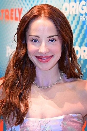 Whitney Leavitt height profile photo
