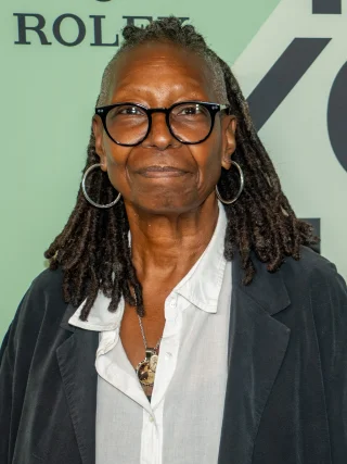 Whoopi Goldberg height profile photo