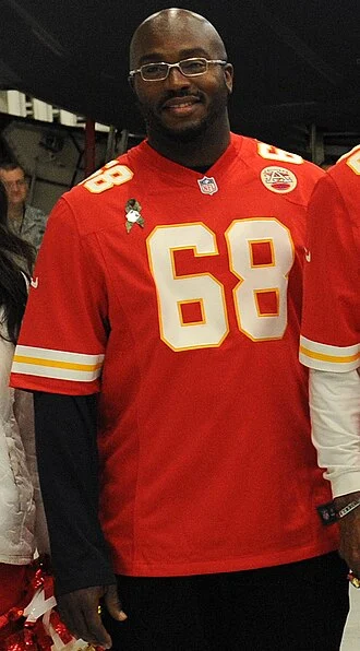 Will Shields height profile photo