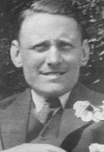 Willem Arondeus height profile photo