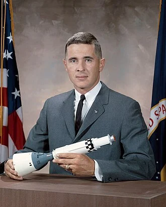 William Anders height profile photo