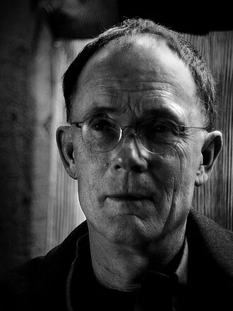 William Gibson height profile photo