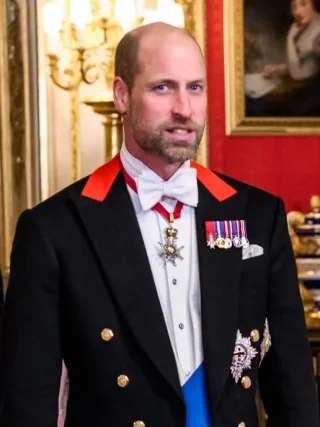 William, Prince of Wales height profile photo