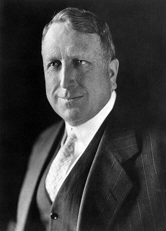 William Randolph Hearst height profile photo