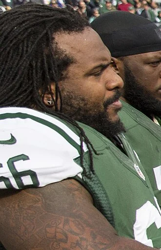 Willie Colon (American football) height profile photo