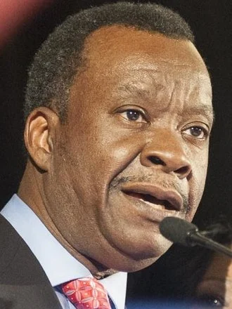 Willie Wilson (businessman) height profile photo