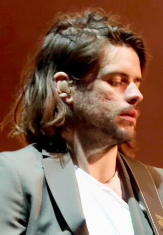 Winston Marshall height profile photo