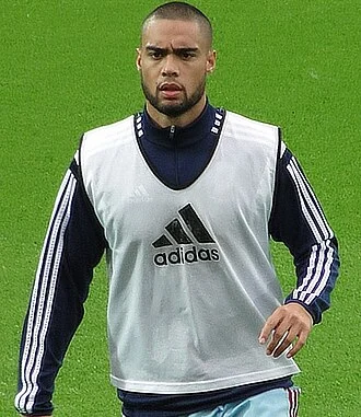 Winston Reid height profile photo