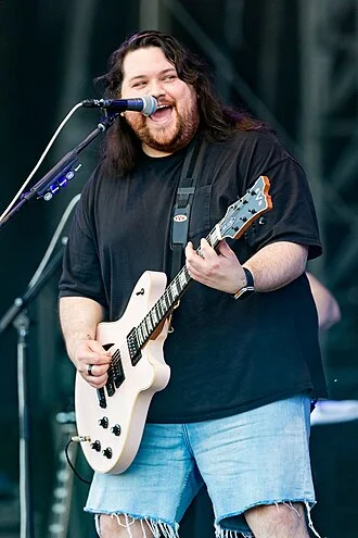 Wolfgang Van Halen height profile photo
