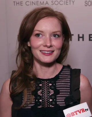 Wrenn Schmidt height profile photo