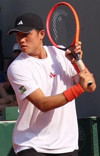 Wu Yibing height profile photo