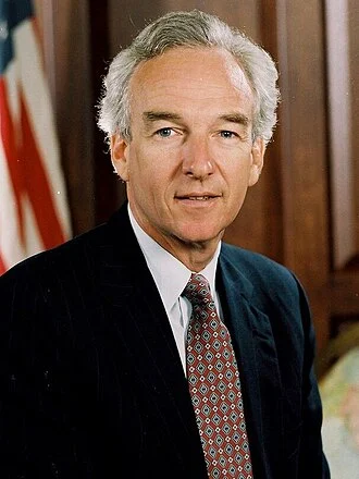 Wyche Fowler height profile photo