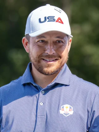 Xander Schauffele height profile photo