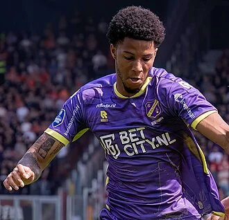 Xavier Mbuyamba height profile photo